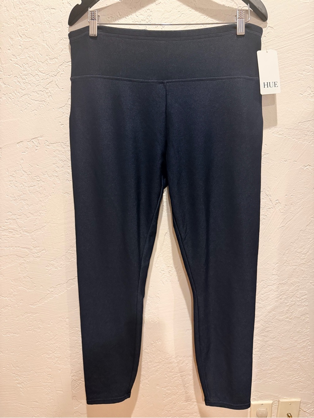 HUE Women’s Navy Everyday Jeggings